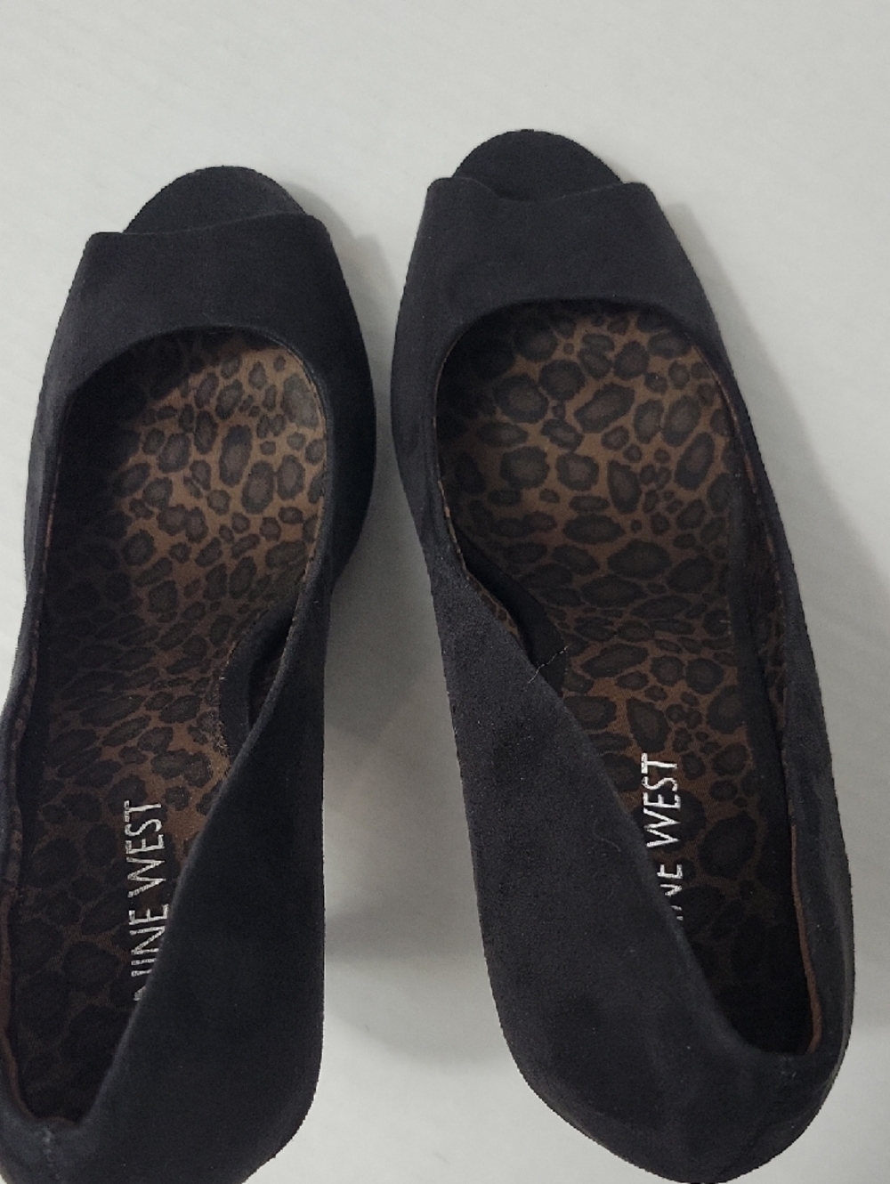 Nine West Black Peep-Toe Heels with Leopard Insole - Picture 8 of 9